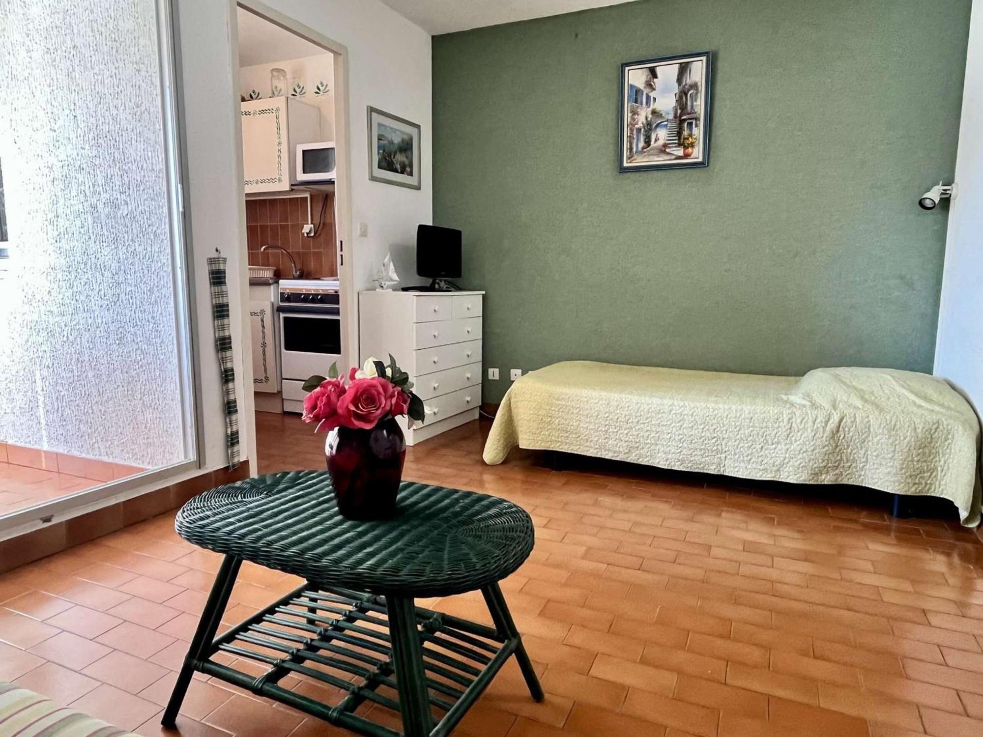 Studio A Argeles-Sur-Mer, 400M De La Plage Et Proche Commerces, Loggia, Animaux Bienvenus, Menage Inclus - Fr-1-225-548 Экстерьер фото
